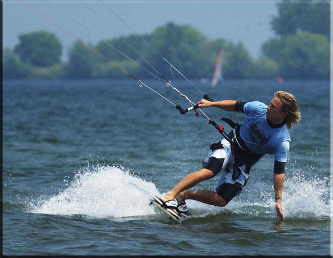 Kitesurfer